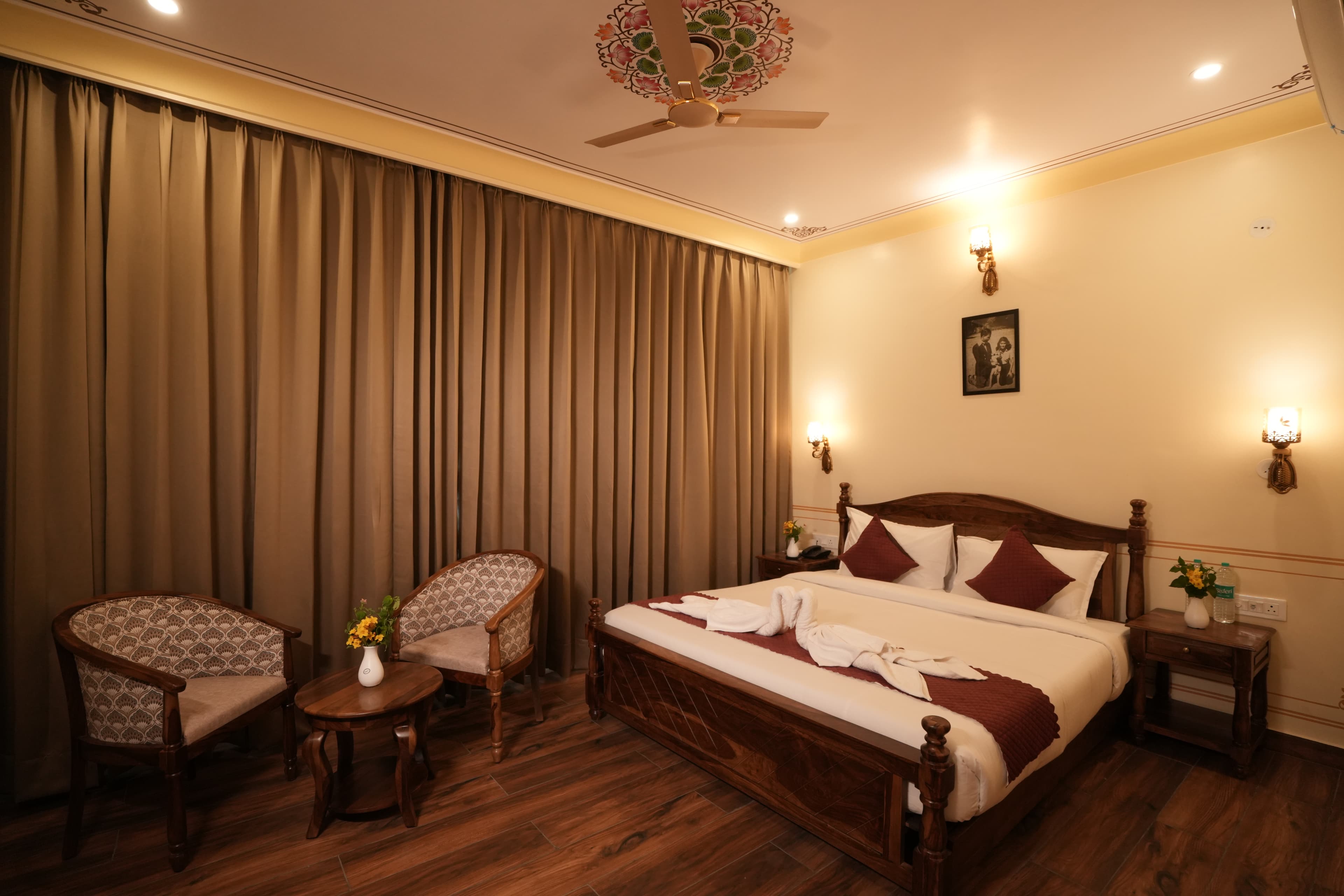Royal Deluxe Room work desk and seating area